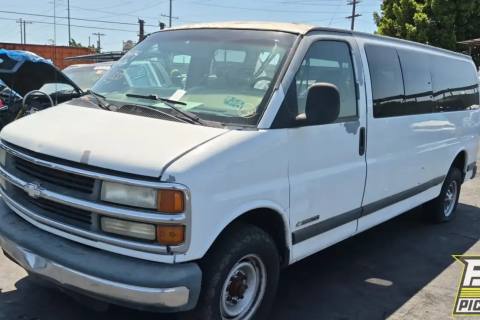 Photo of 1999 Chevrolet Express 3500