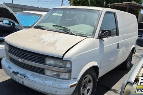 Photo of 2001 Gmc Safari