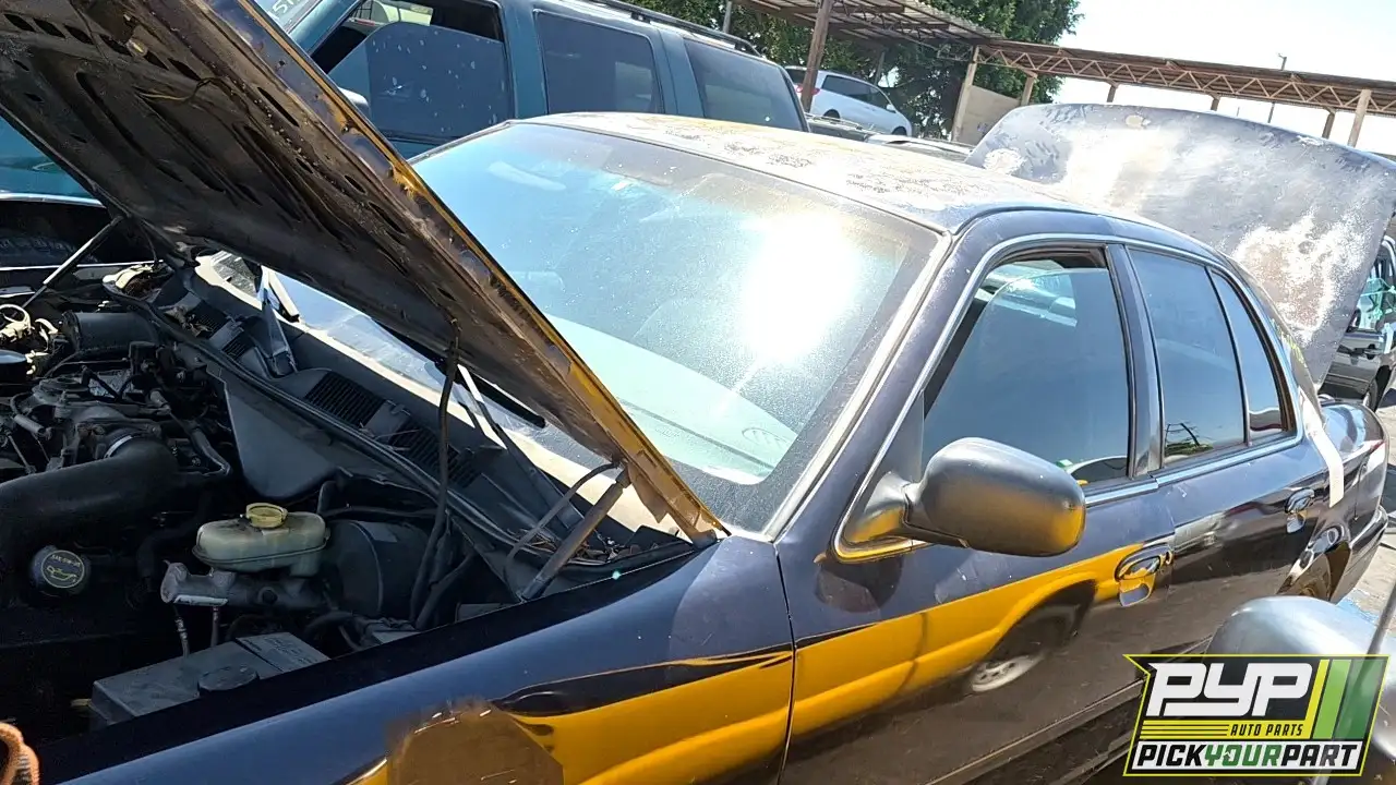 Photo of 2002 Ford Crown Victoria