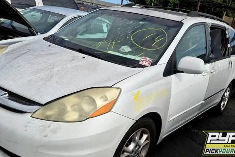 Photo of 2006 Toyota Sienna