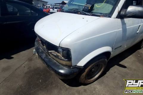 Photo of 2000 Gmc Safari