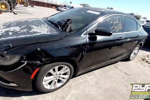 Photo of 2015 Chrysler 200
