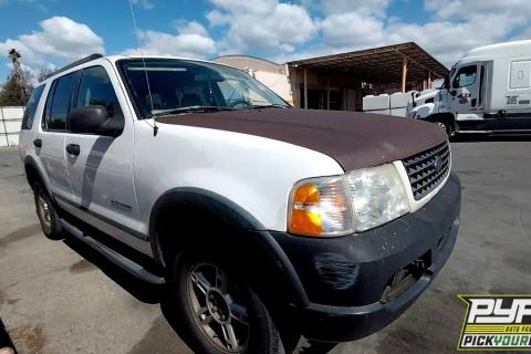 Photo of 2005 Ford Explorer