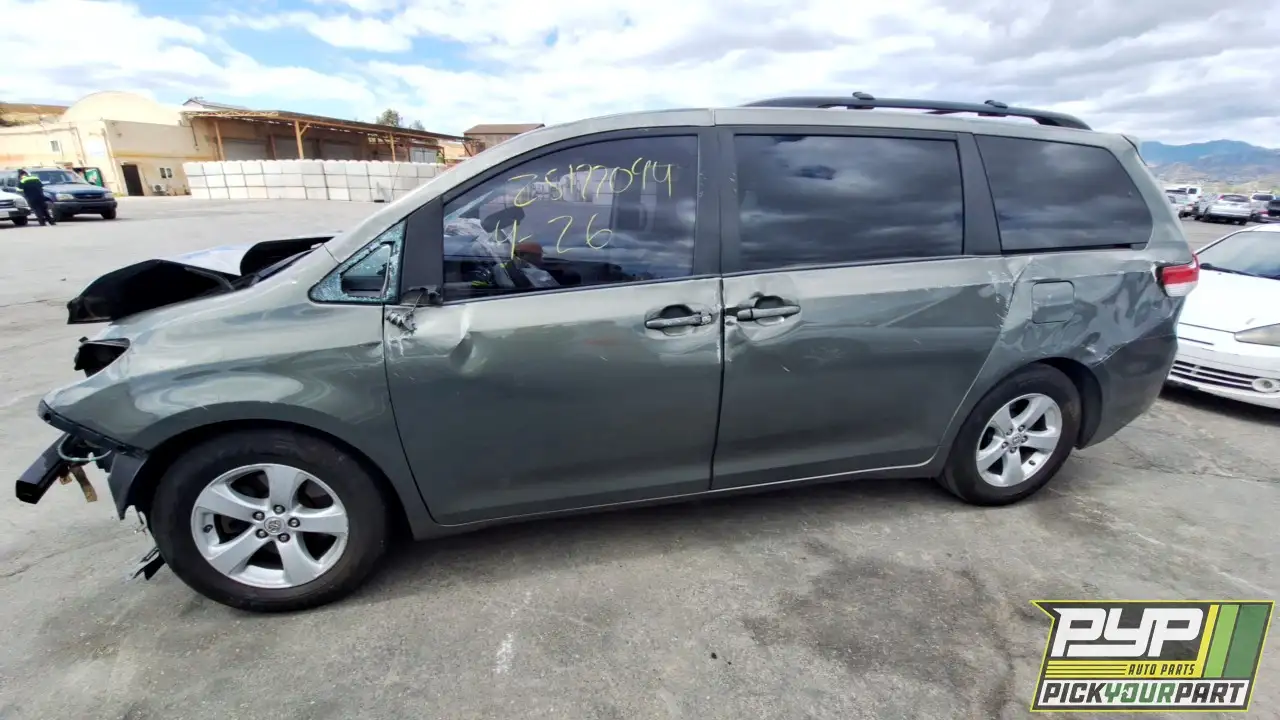 Photo of 2012 Toyota Sienna