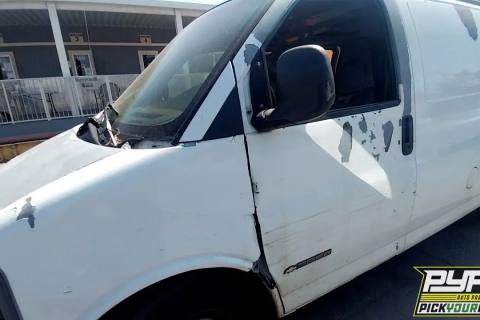 Photo of 2001 Chevrolet Express 2500