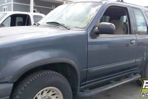 Photo of 1999 Ford Explorer