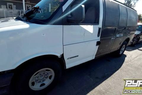 Photo of 2004 Chevrolet Express 2500