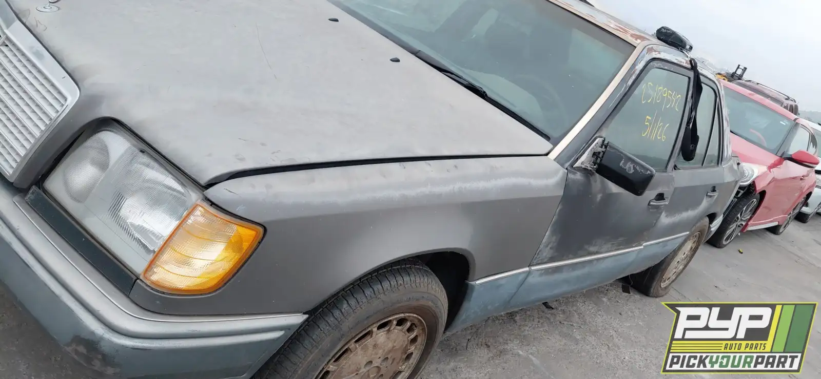 Photo of 1995 Mercedes-Benz E300