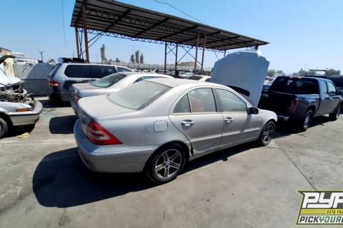 Photo of 2004 Mercedes-Benz C240