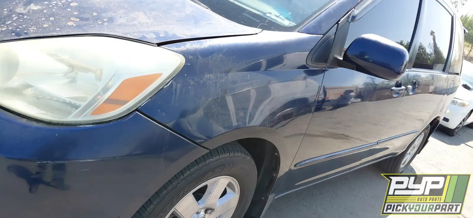 Photo of 2004 Toyota Sienna