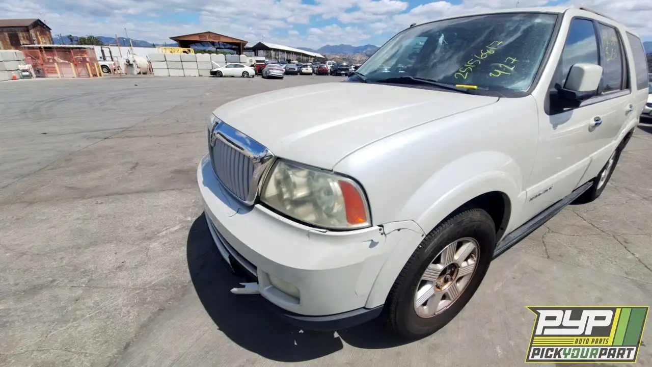 Photo of 2005 Lincoln Navigator