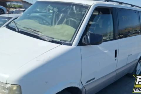 Photo of 1999 Chevrolet Astro