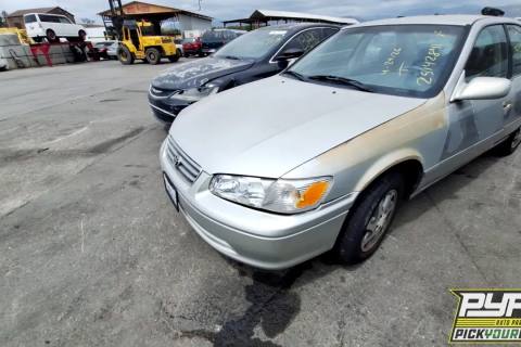 Photo of 2000 Toyota Camry