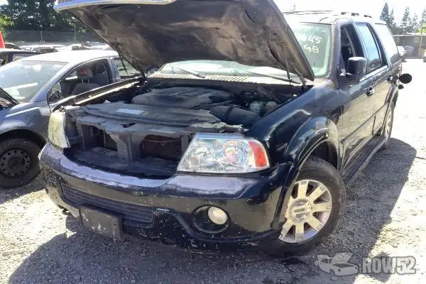 Photo of 2003 Lincoln Navigator