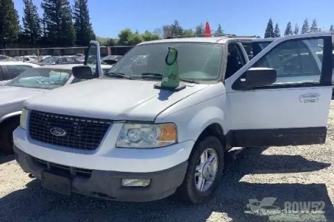 Photo of 2004 Ford Expedition