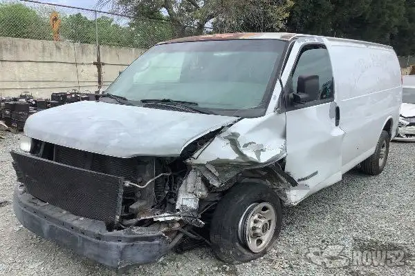 Photo of 2005 GMC Savana