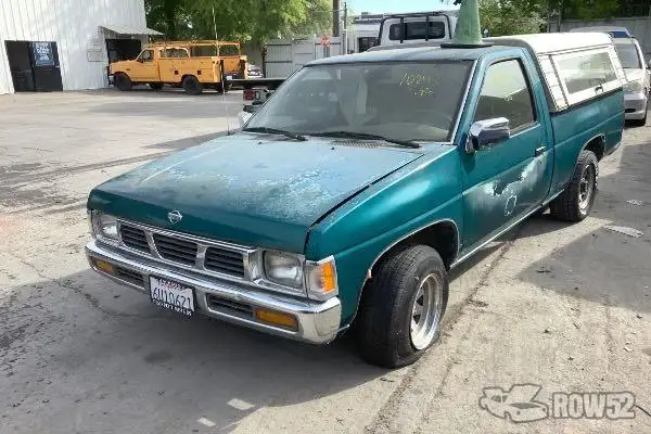 Photo of 1995 Nissan Pickup