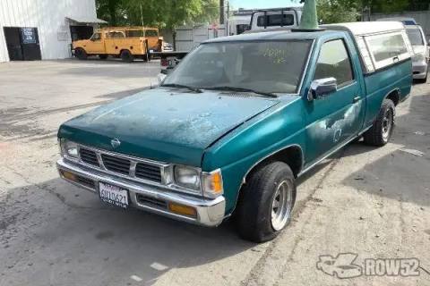 Photo of 1995 Nissan Pickup