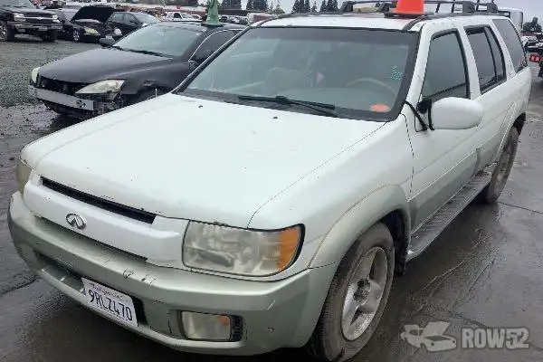 Photo of 2001 Infiniti QX4