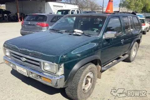 Photo of 1995 Nissan Pathfinder