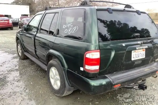 Photo of 2001 Nissan Pathfinder