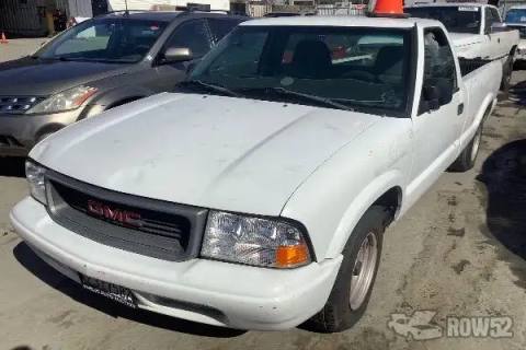 Photo of 2002 GMC Sonoma