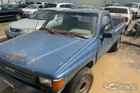 Photo of 1987 Toyota Pickup