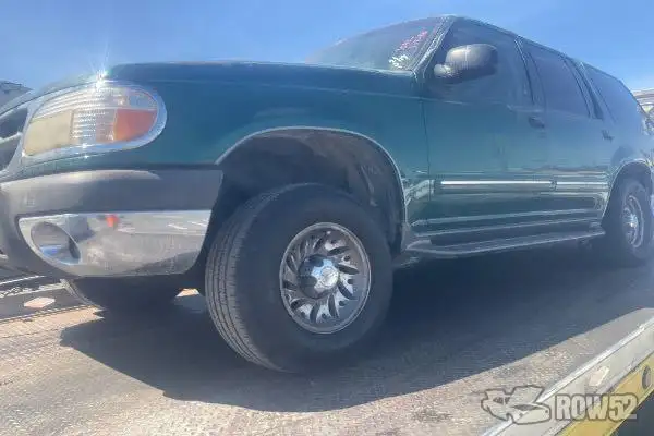 Photo of 1999 Ford Explorer
