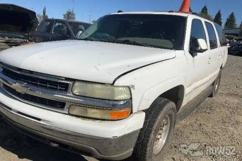 Photo of 2004 Chevrolet Suburban