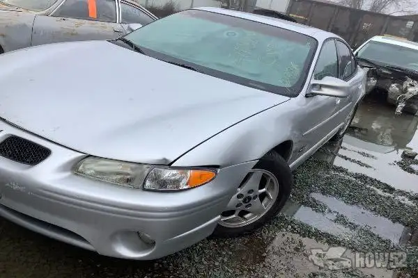 Photo of 2001 Pontiac Grand Prix