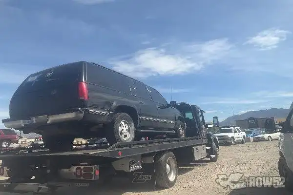 Photo of 1997 GMC Suburban