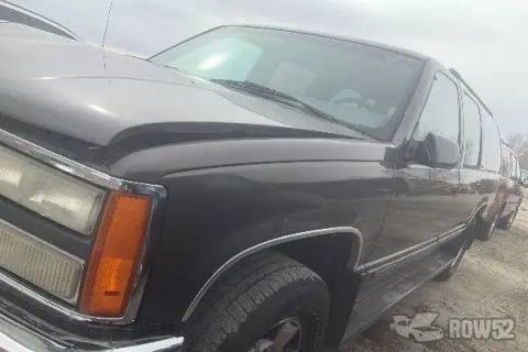 Photo of 1993 GMC Suburban