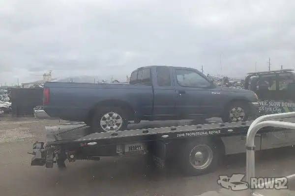 Photo of 2000 Nissan Frontier