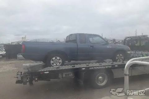 Photo of 2000 Nissan Frontier