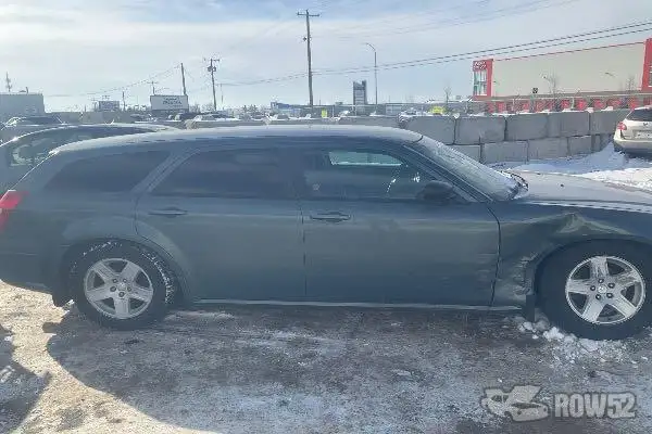 Photo of 2005 Dodge Magnum