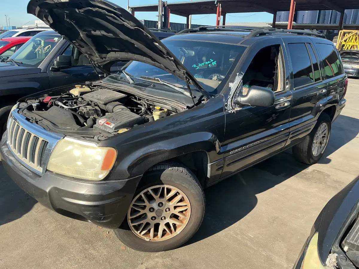 Photo of 2004 Jeep Grand Cherokee