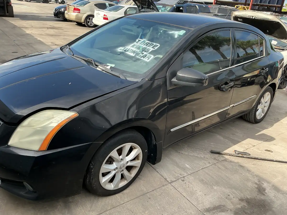 Photo of 2010 Nissan Sentra