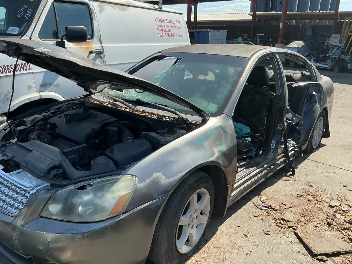 Photo of 2006 Nissan Altima