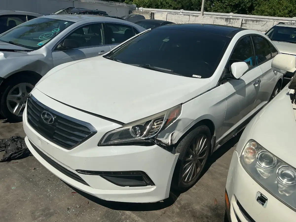 Photo of 2015 Hyundai Sonata