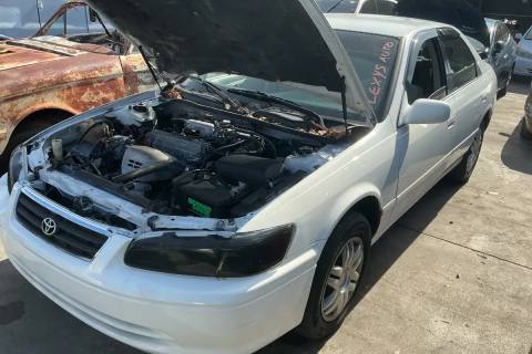 Photo of 2000 Toyota Camry