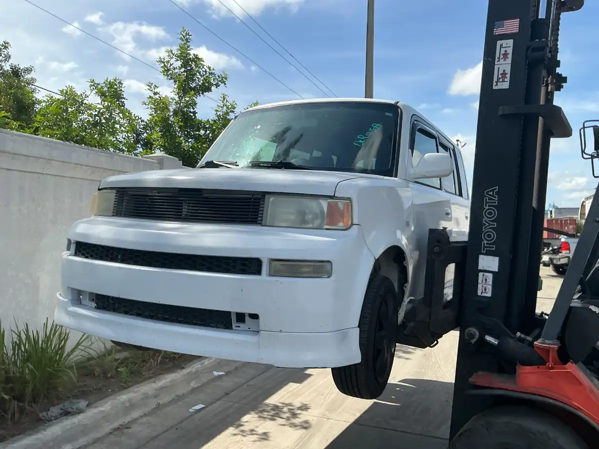 Photo of 2005 Scion Xb