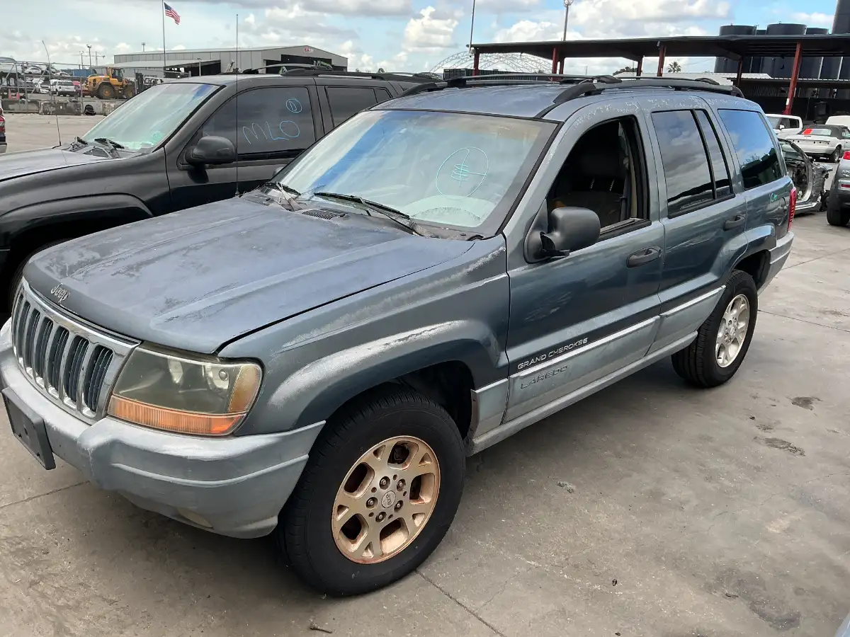 Photo of 2000 Jeep Grand Cherokee