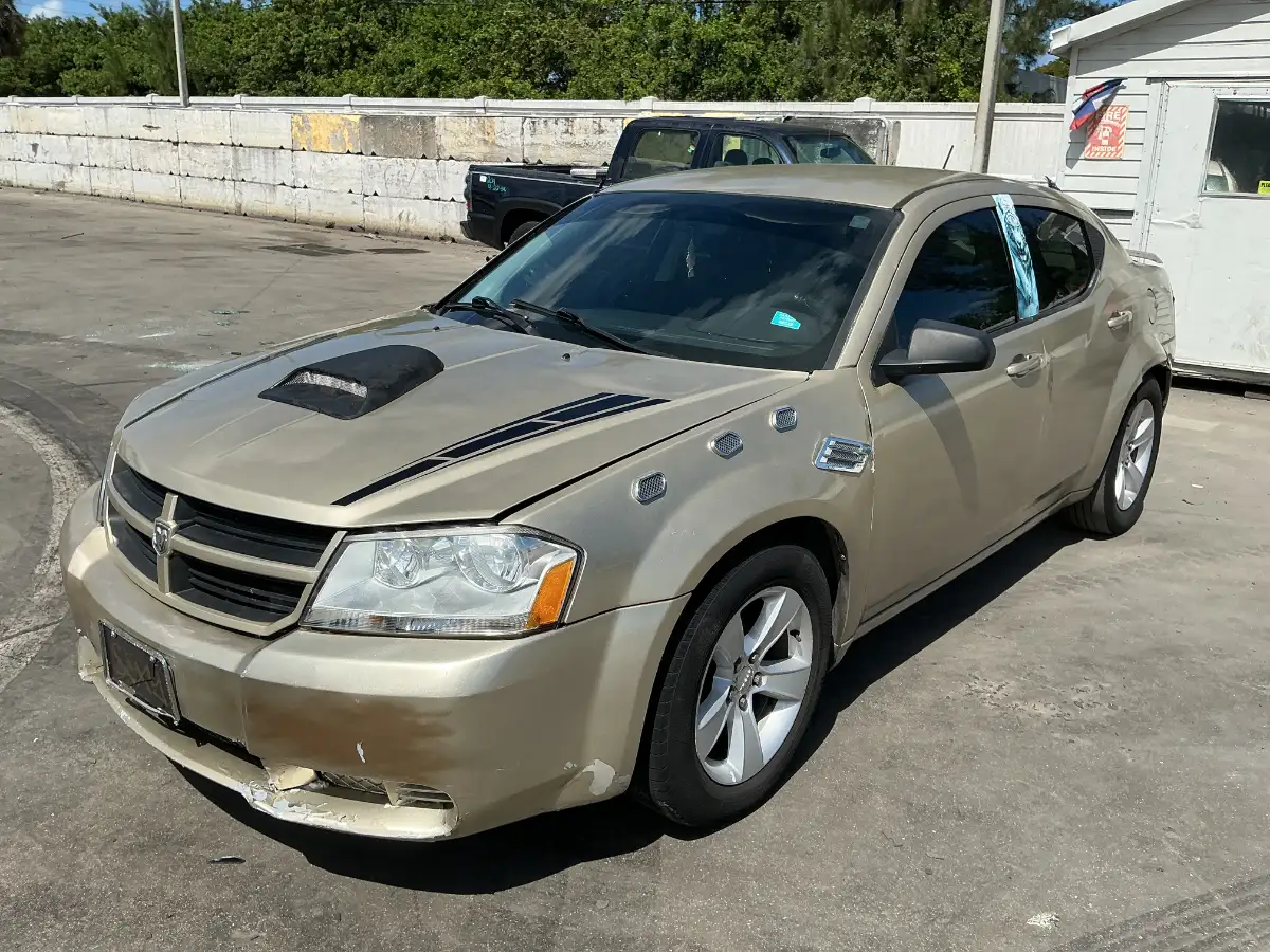 Photo of 2010 Dodge Avenger