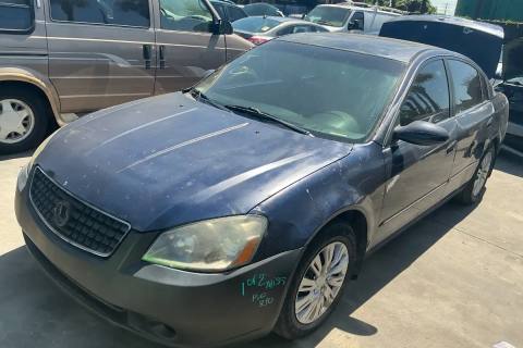 Photo of 2005 Nissan Altima