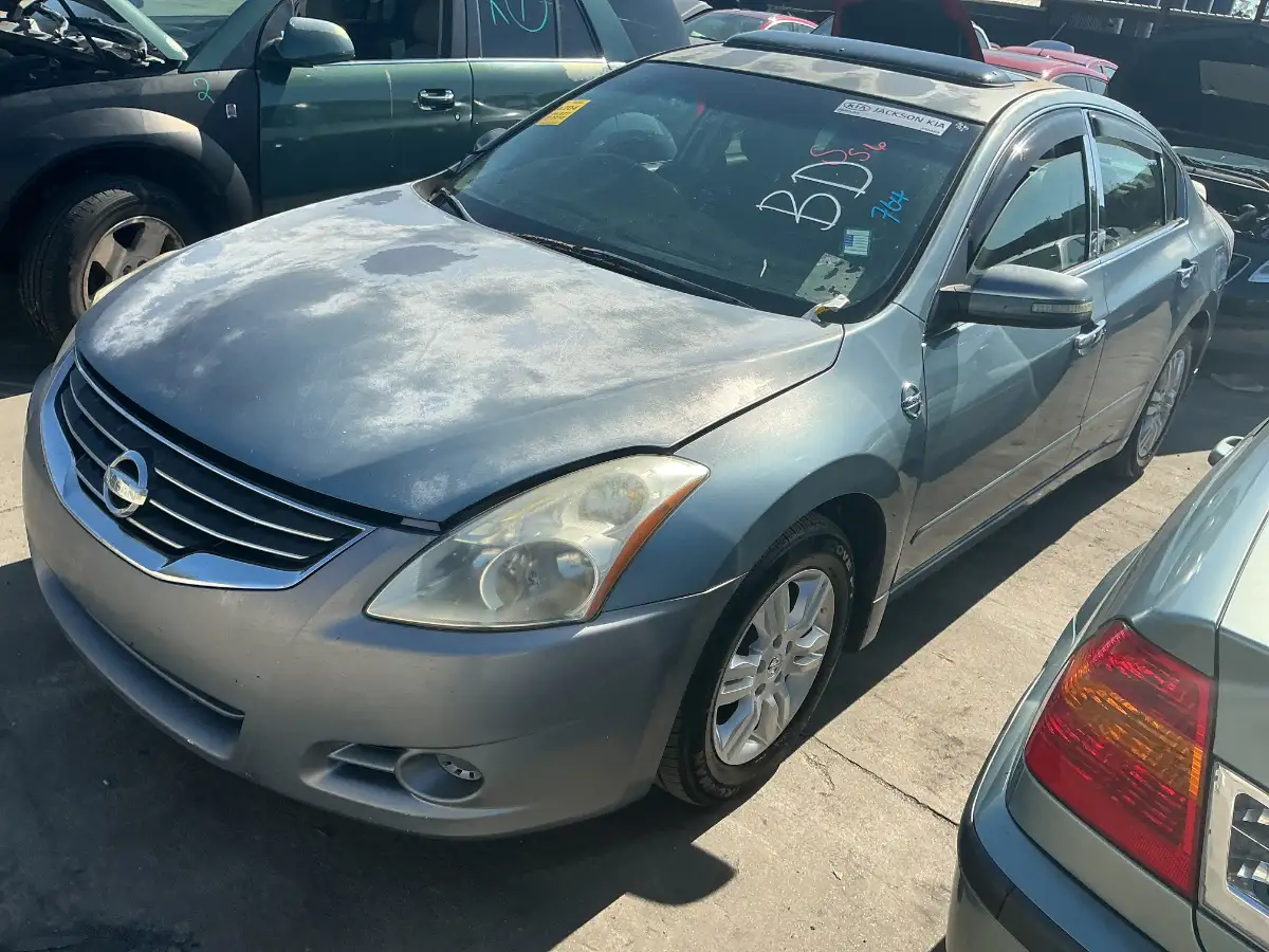 Photo of 2010 Nissan Altima