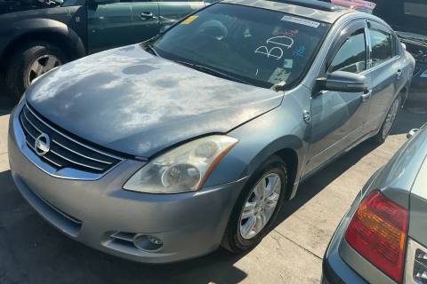 Photo of 2010 Nissan Altima