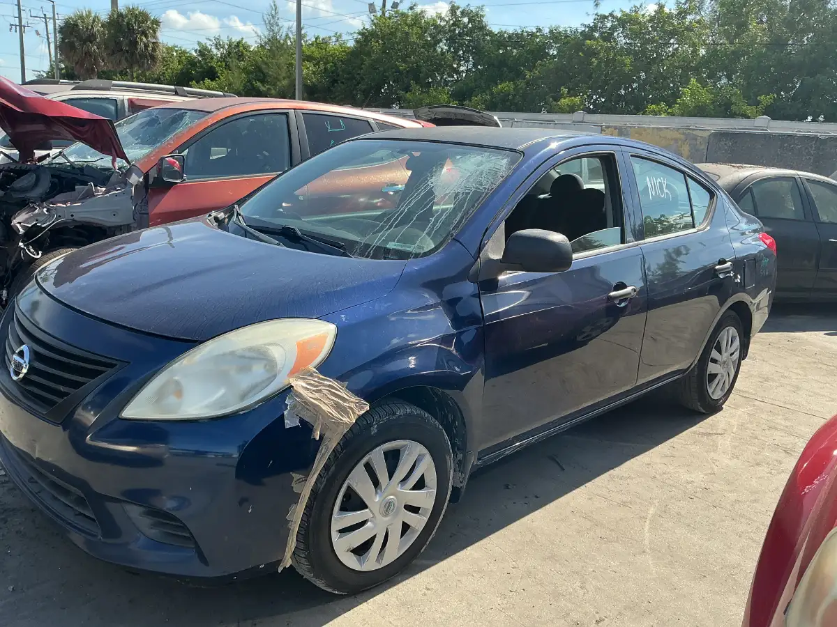 Photo of 2012 Nissan Versa