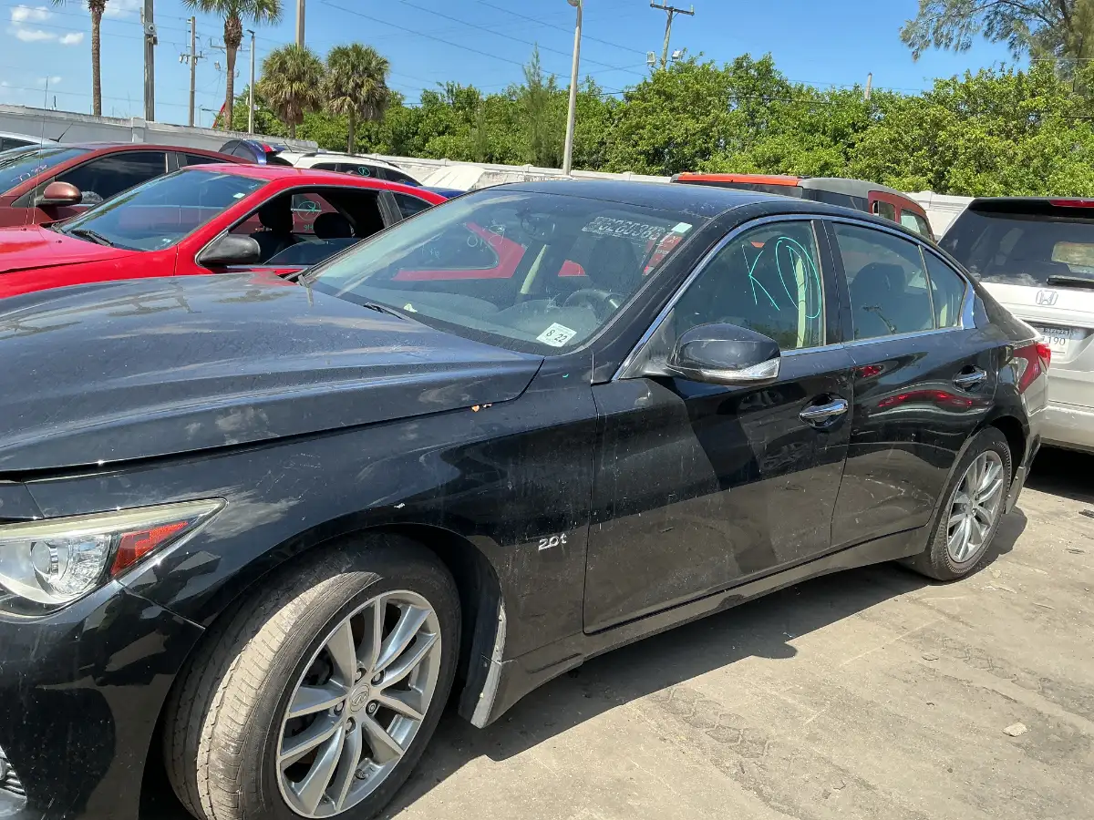 Photo of 2017 Infiniti Q50