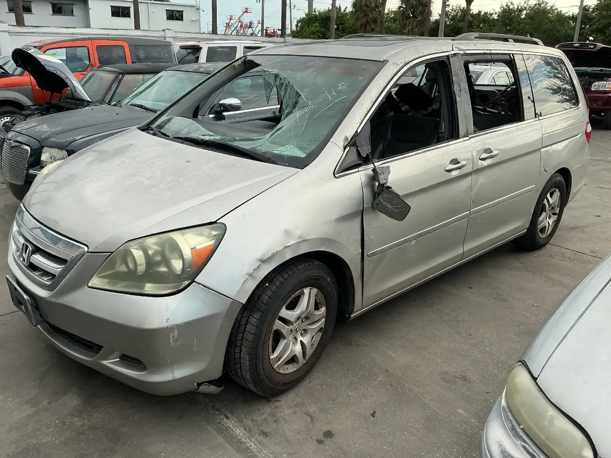 Photo of 2005 Honda Odyssey