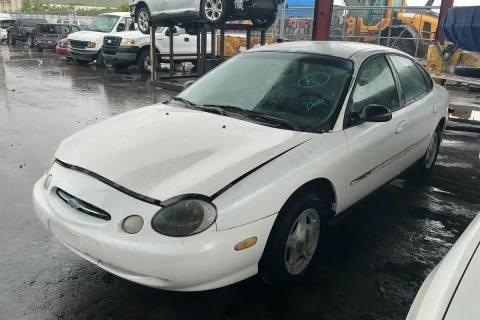 Photo of 1999 Ford Taurus